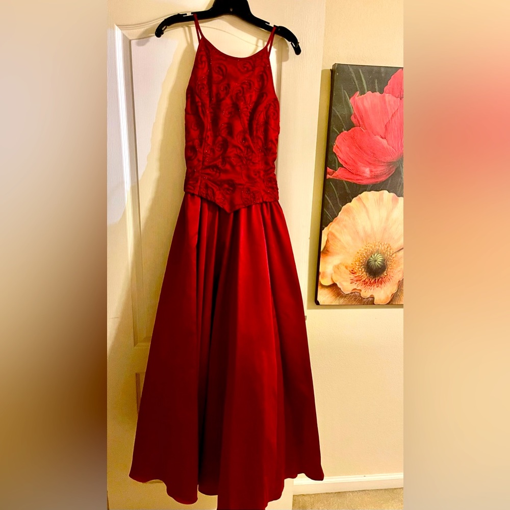 Jessica McClintock ballroom dress, size 8.  Worn once. Deep red gown.